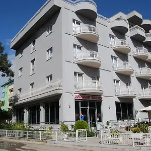 Marika Golem (Tirana)